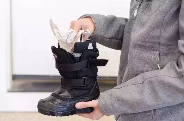 洗冬天的厚衣服怎么洗,衣服又快又简单的教程