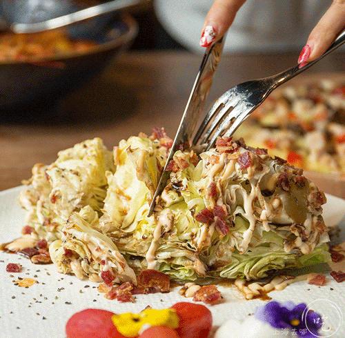 魔都惊现1200㎡「运动餐厅」！桌球飞镖无限畅玩，清晨2点才打烊！