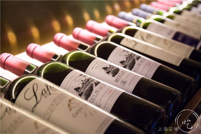 魔都惊现1200㎡「运动餐厅」！桌球飞镖无限畅玩，清晨2点才打烊！