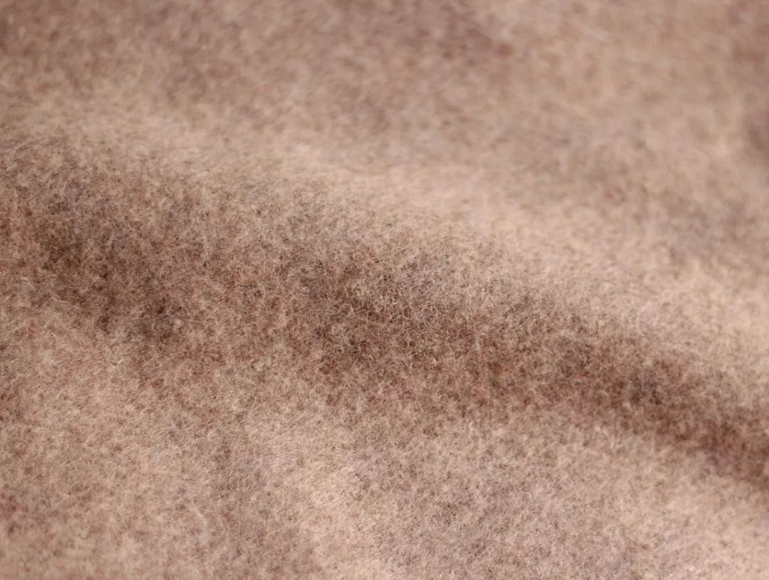 “上帝的纤维”做的围巾，张钧甯直呼：好暖和！澳洲顶级羊驼绒！3秒速暖！