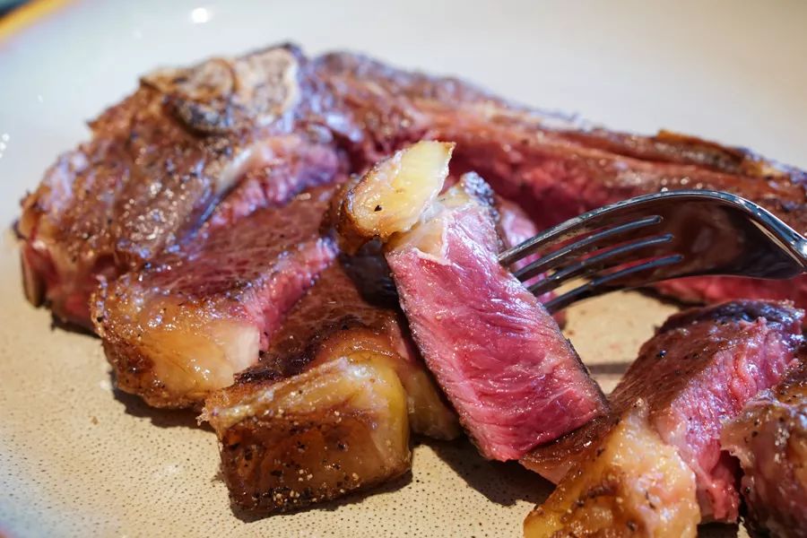 ¥299/2大1小——英迪格魔都第3家分号放大招！波龙鳕鱼和牛海陆饕餮狂欢！