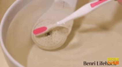 擦锅底老污垢用什么擦得最干净,擦锅底的老污垢用什么擦得最干净