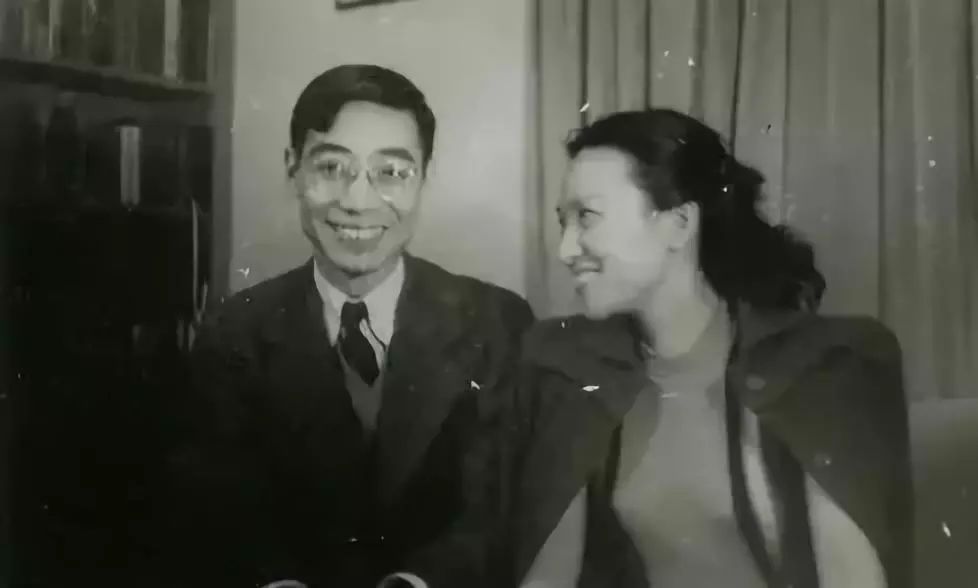 50年前的今天，他用自己的生命护住一份绝密文件！22天后，中国靠它震惊了世界！