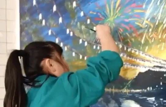 清洁工阿姨走红了,保洁阿姨出镜火了