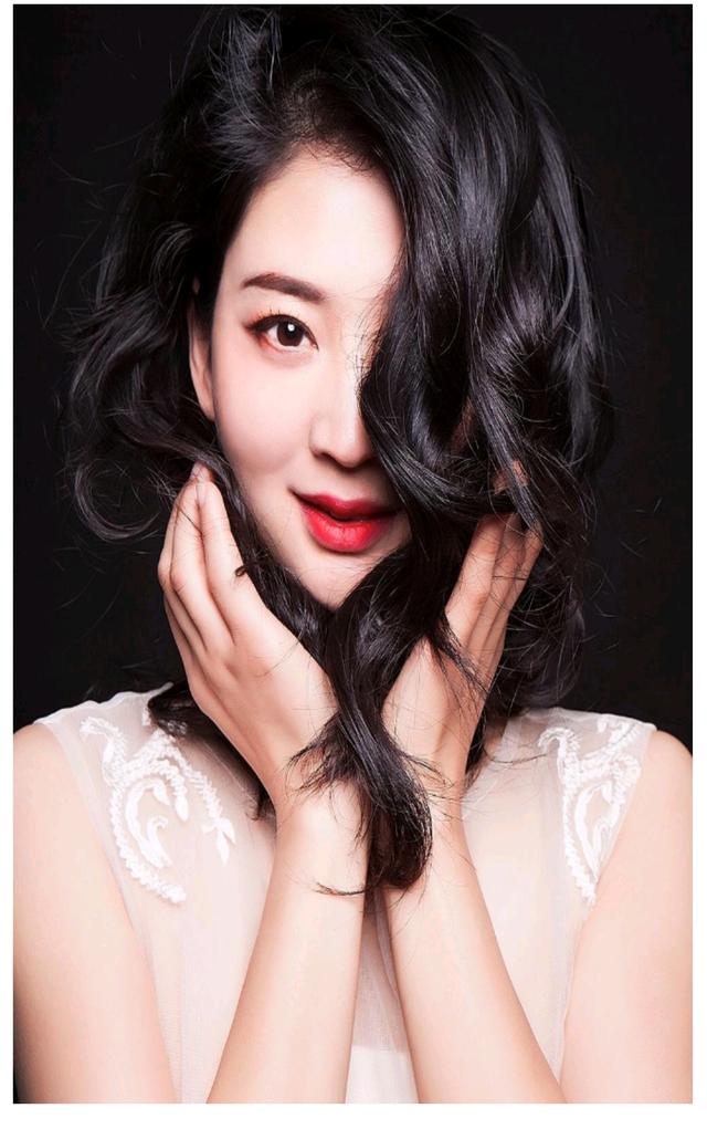 姜蓉蓉个人简介,艺人荣蓉个人资料