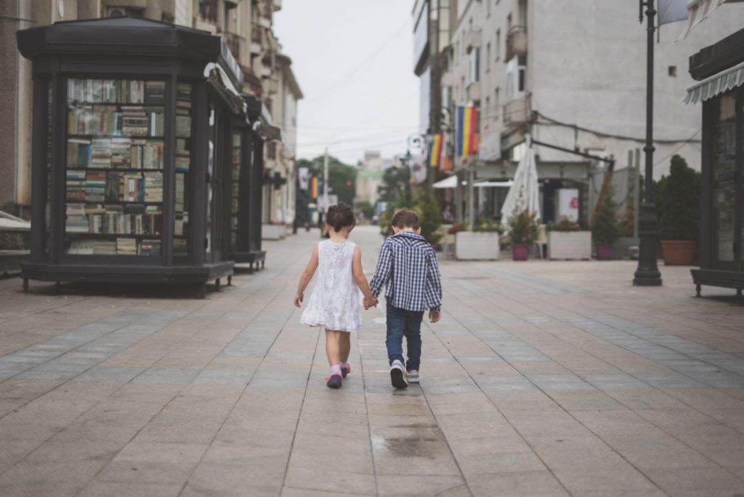 如果我们用完全一样的方式教育男孩和女孩，社会会发生什么变化？