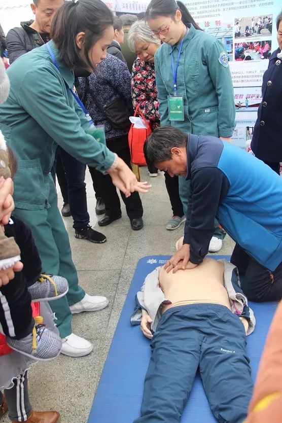 戳开志交会！“精致到牙齿”的志愿服务什么样？