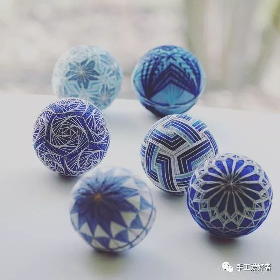 初雪飘下的日子，来缠一个毛线球吧