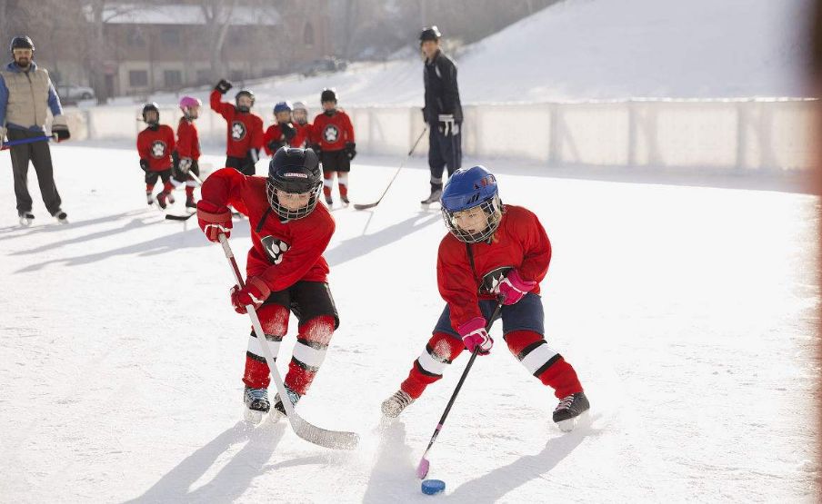 满洲里冰雪节,满洲里冰雪节和哈尔滨冰雪大世界