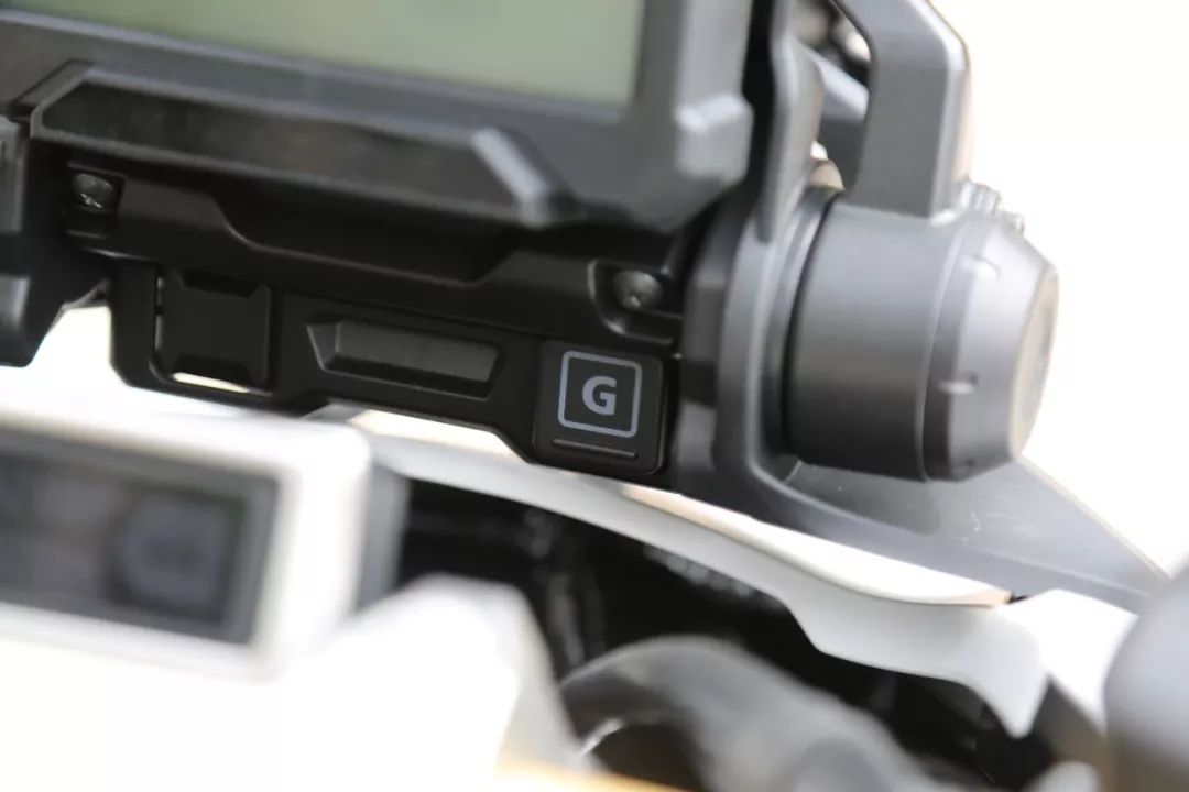 全新本田金翼有几款车型,本田新款大金翼