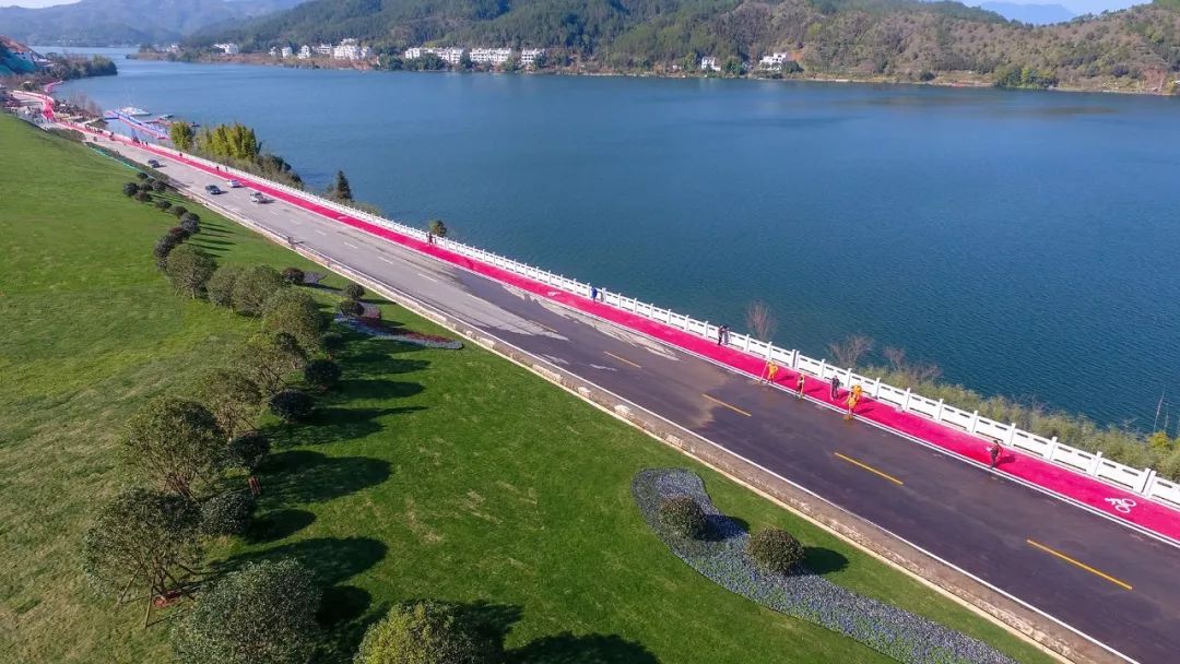 最美的遇见在这里——上犹南湖咖啡驿站启动招商！