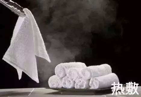 健康膝盖总疼试试这3个小动作,膝盖养生最好的方法