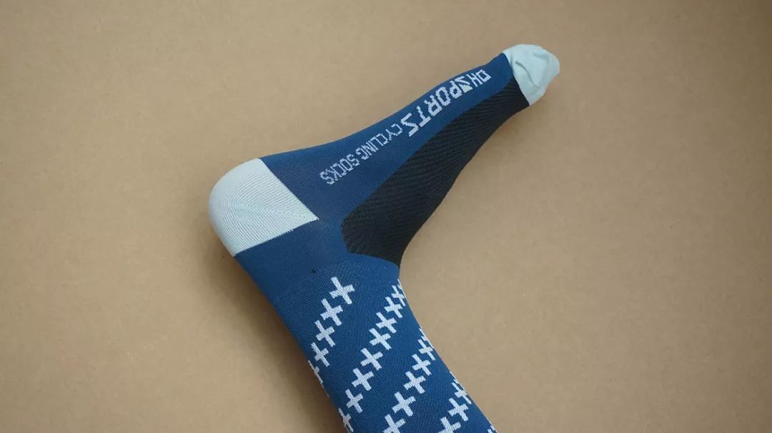dhsports骑行袜,名不见经传的国货老品牌