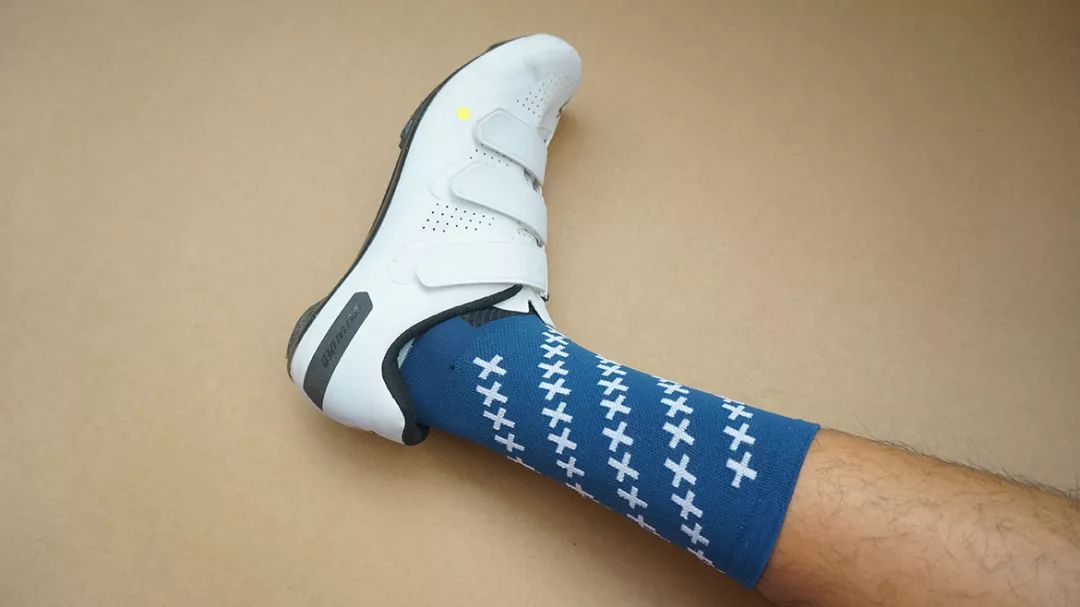 dhsports骑行袜,名不见经传的国货老品牌