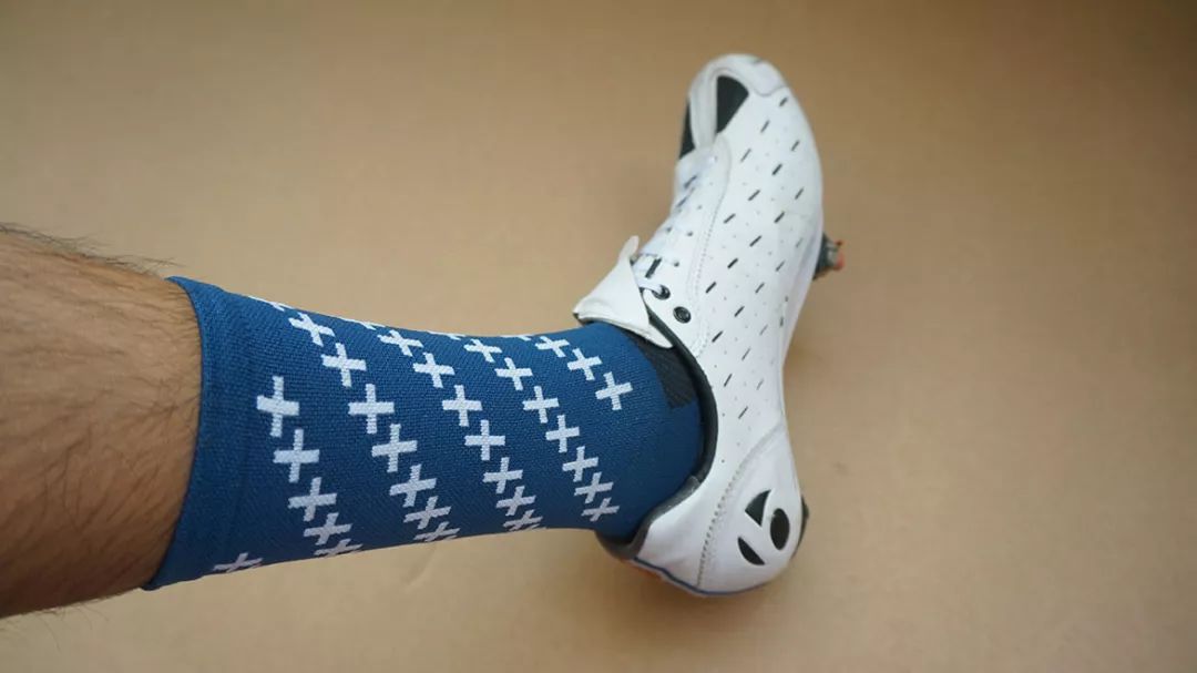 dhsports骑行袜,名不见经传的国货老品牌