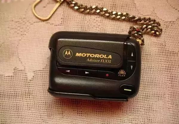 时代通讯大哥大手机,大哥大通讯设备退化史