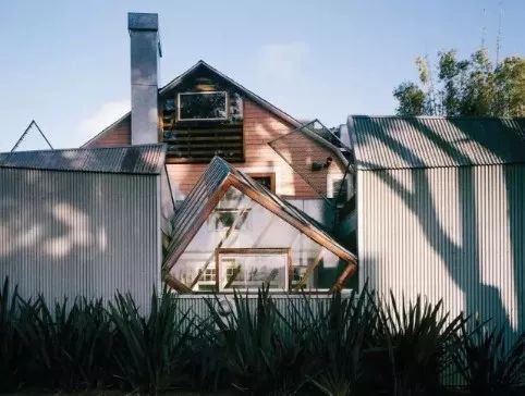 lv首尔大秀韩国评价,lv首尔旗舰店建筑