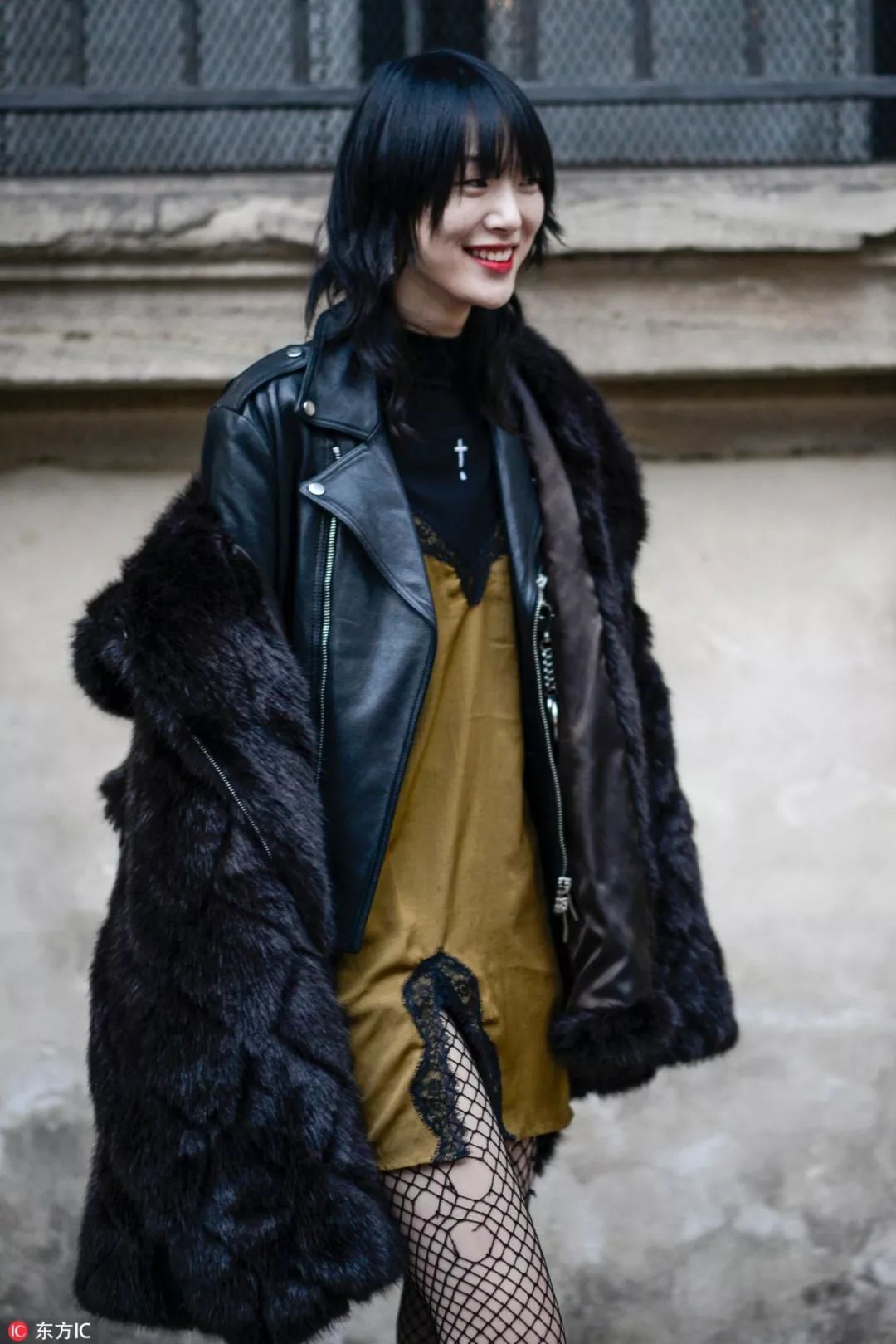 林徽因百褶裙,漆皮靴