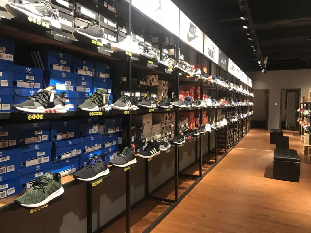 阿迪耐克加厚长款羽绒服捡漏,阿迪达斯羽绒服700元能买到真的吗