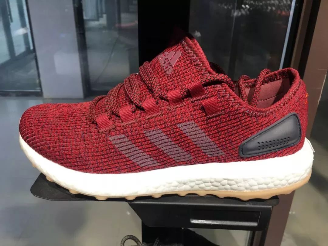 阿迪耐克加厚长款羽绒服捡漏,阿迪达斯羽绒服700元能买到真的吗