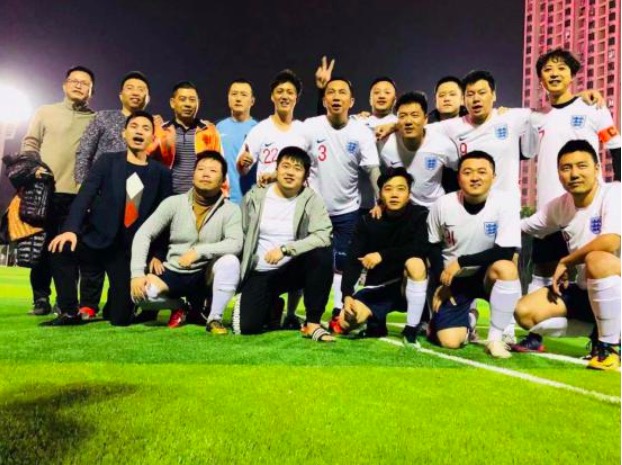 运动碰撞艺术，激情十足·深圳湛江设计力量首届“湛设杯”足球赛开幕