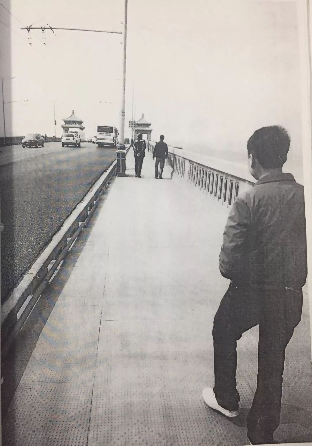 醉酒女中途下出租车呕吐坠桥身亡,醉酒女乘客呕吐坠桥身亡