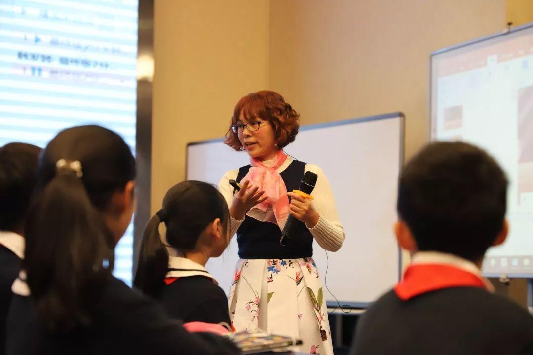 小学英语课应该怎样上,小学英语课堂怎么学习