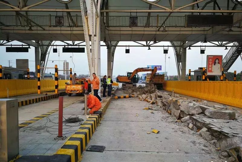 两小时拆除江阴跨线大桥,江阴苏通大桥最新通知