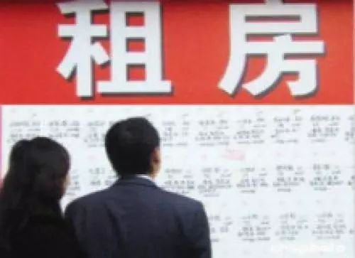 房东对房客的高度评价,房东对自己的房客施以援手