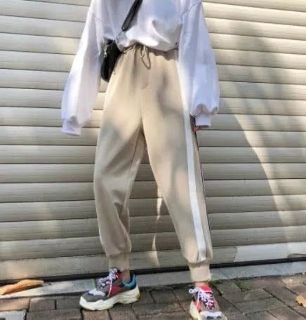 回家之后别无聊！“加绒卫衣+运动裤”看了就心动，图五专属冬天