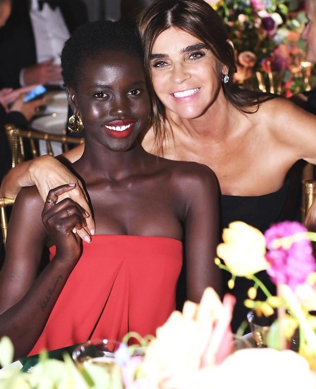 来自非洲贫民窟的18岁丑姑娘，却逆袭成为2018年度最佳超模！