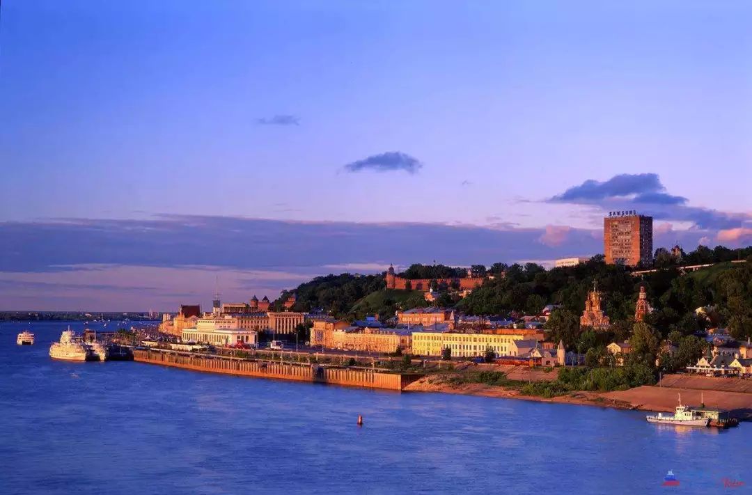 圣诞节出没的绿毛怪,圣诞节绿毛怪格林奇真人版