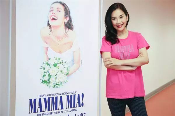 圣诞节出没的绿毛怪,圣诞节绿毛怪格林奇真人版