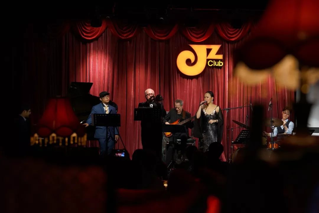 「看见福利」叮咚~JZClub向你发来15岁生日派对邀请函！