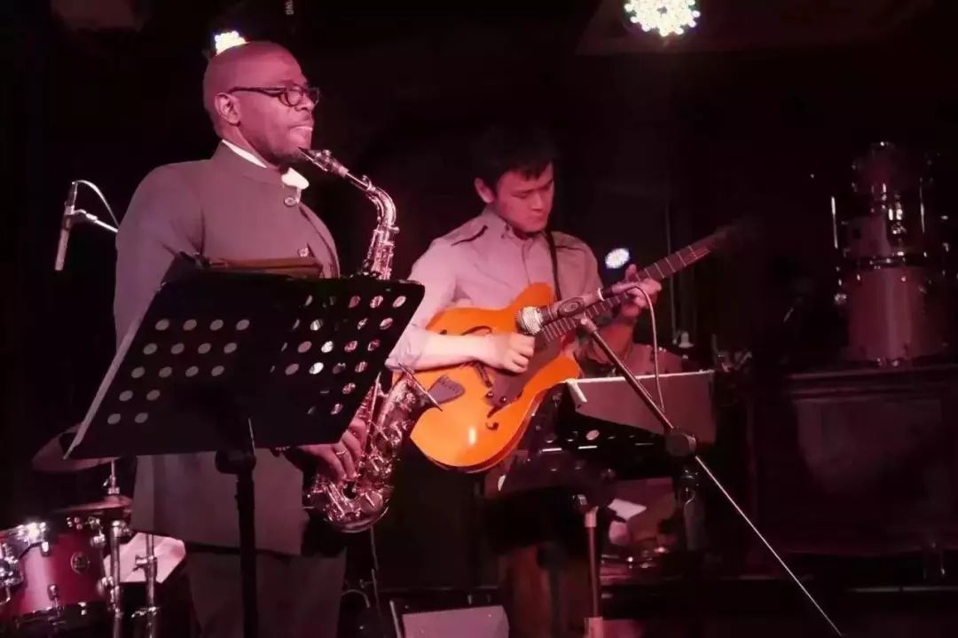 「看见福利」叮咚~JZClub向你发来15岁生日派对邀请函！