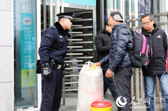 警方提醒提防购票诈骗,警方提醒慎防诈骗