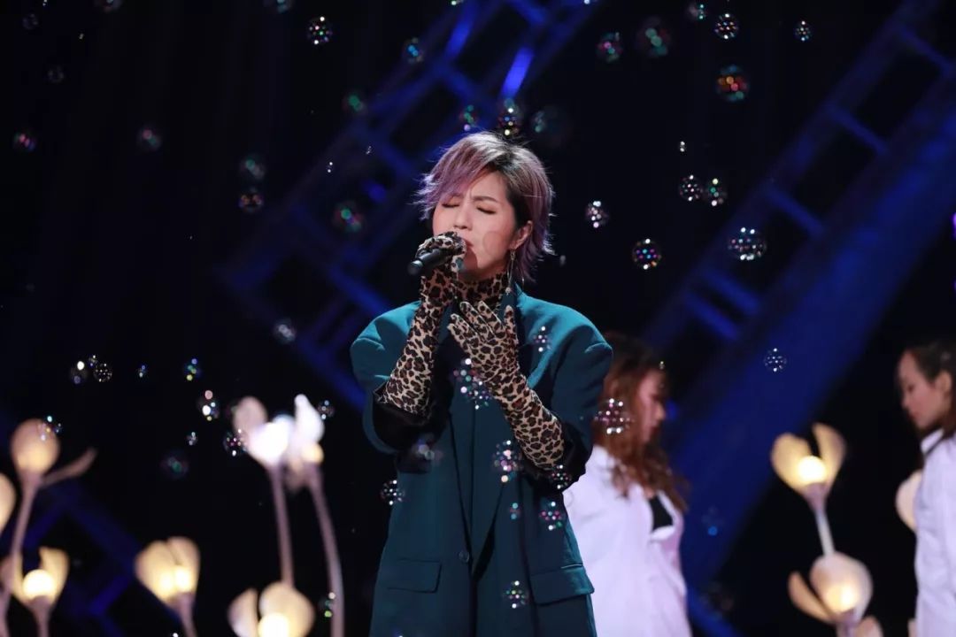 鐝犳睙鏂伴椈骞夸笢澶哄啝,鍠滆棰戜紶浣崇哗涓嶆柇