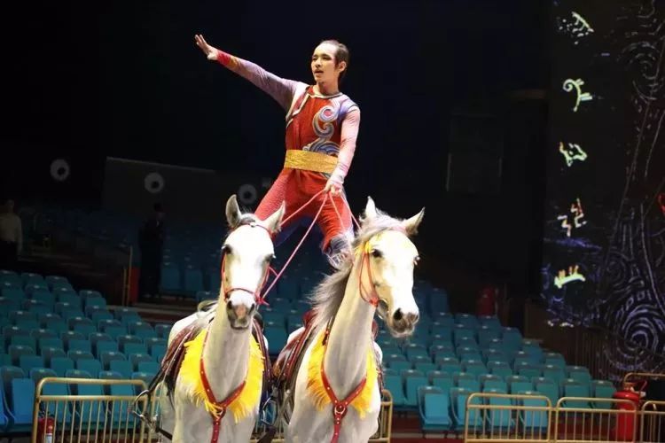 中国马镇冰火节,马镇冰火节