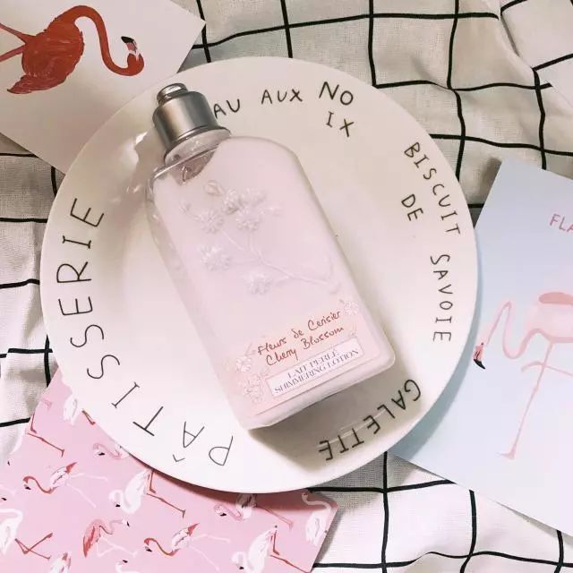 爆款好物秋冬身体乳护肤品,好物推荐身体乳美白