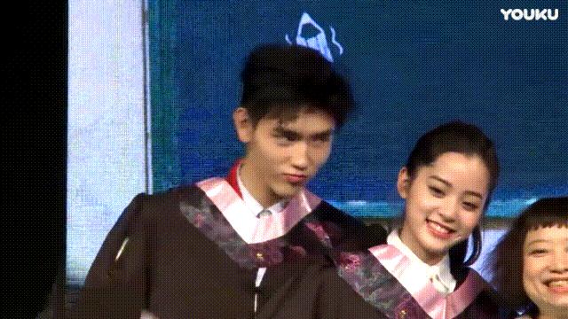 配你一脸,配一脸是啥意思