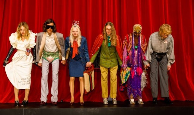 过去4年日韩美妆收并购交易额达850亿美元，以及，2018年时尚趋势关键词有哪些？｜浮华日报