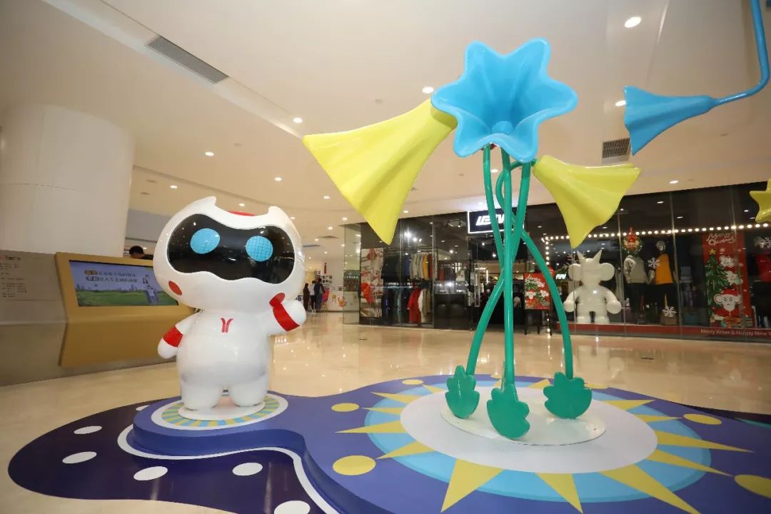 交互艺术展！地铁主题巨型扭蛋机！欢乐小丑团……新晋潮酷打卡圣地来袭