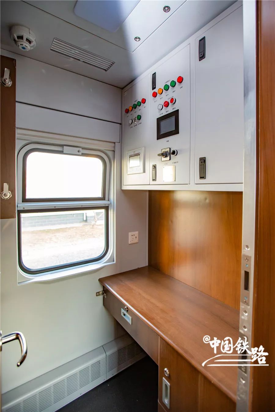 兰新高铁最新票价,兰渝铁路通车后票价及发车时间