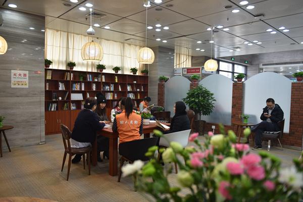 崇德敬业惠民致远陕西省肿瘤医院四十年发展大事记