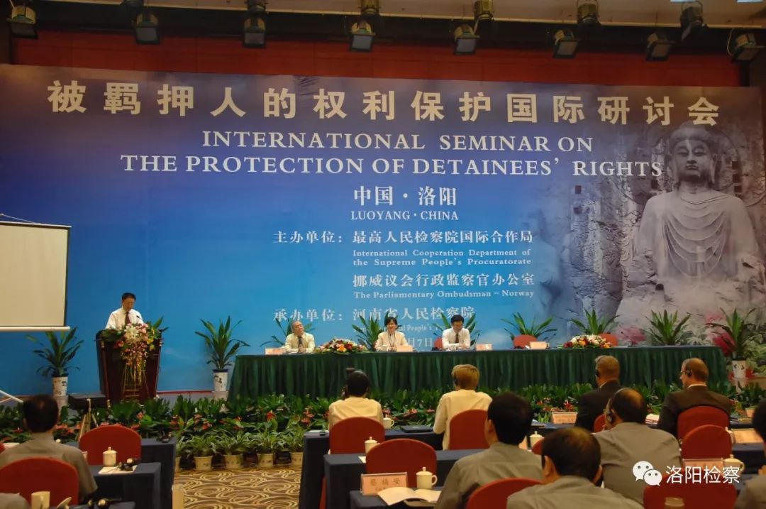 砥砺前行四十载风雨同舟七十年,砥砺前行四十年