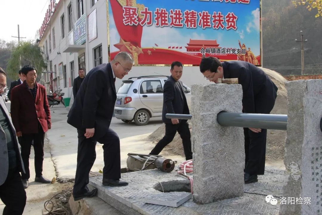 砥砺前行四十载风雨同舟七十年,砥砺前行四十年