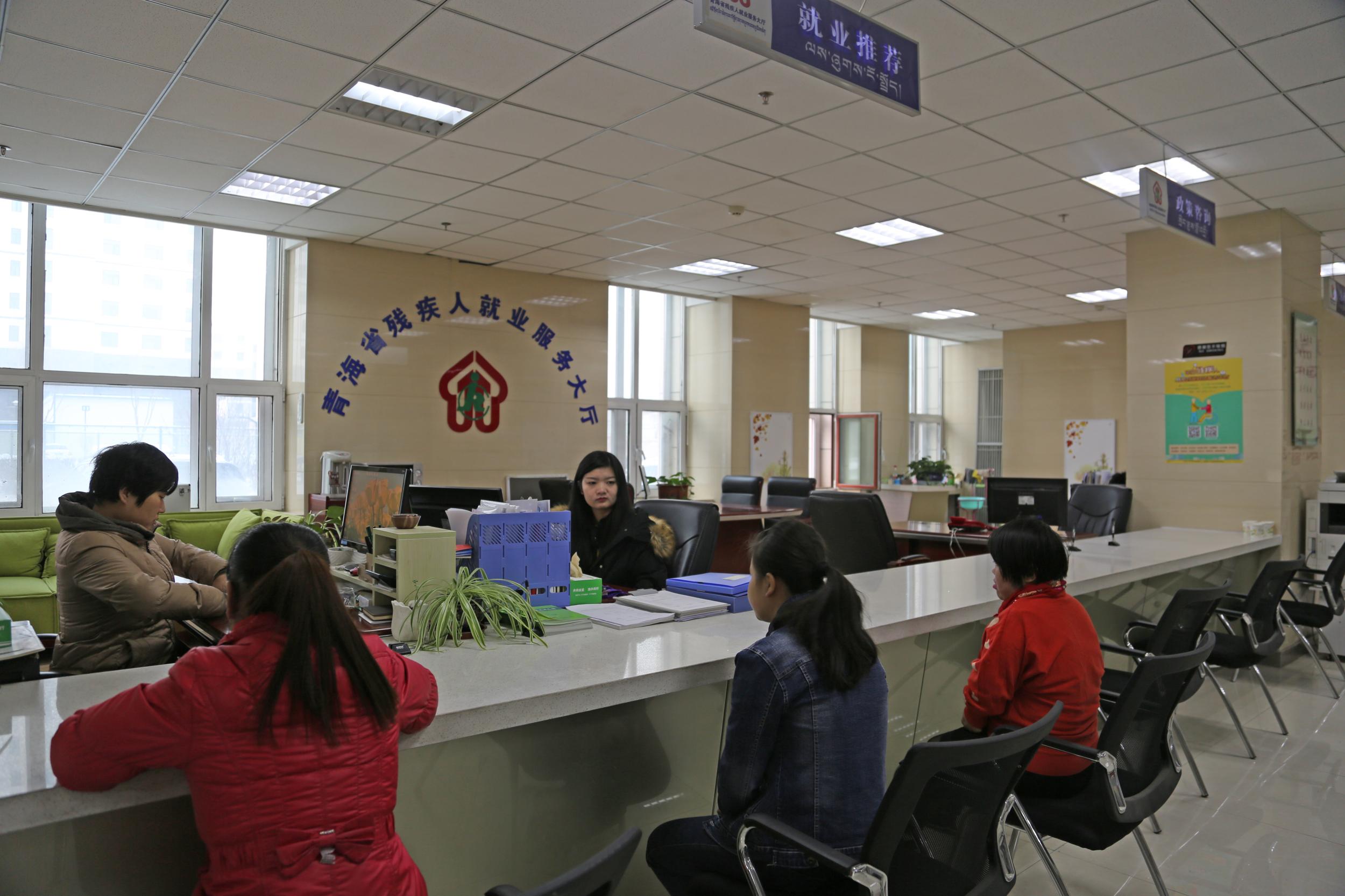 同步小康残疾人一个都不能少,小康社会残疾人一个不能少