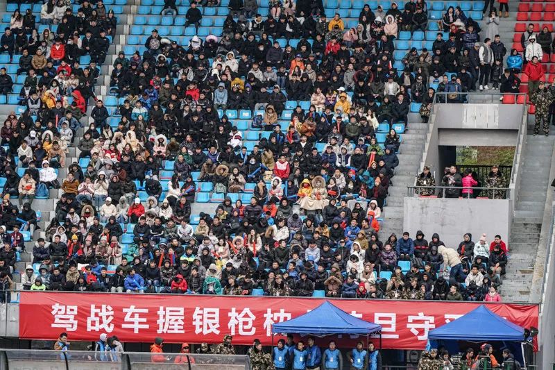 李铁消防员,消防员李铁