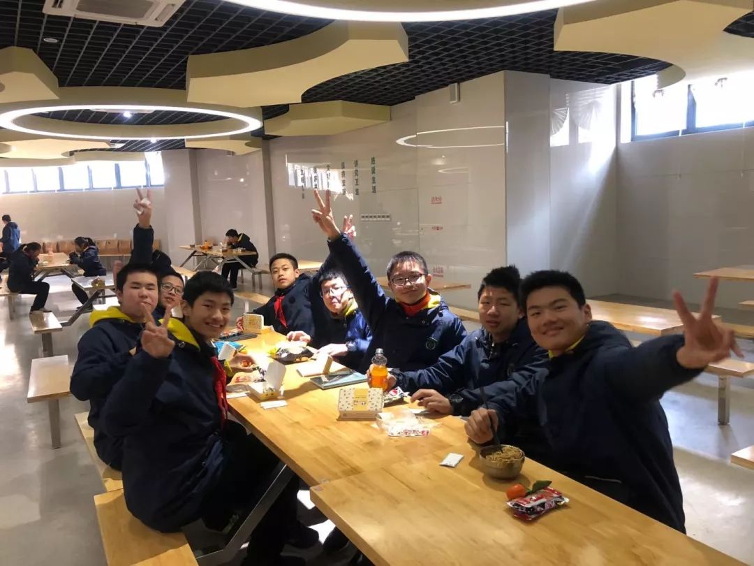 滨江这么多学校上演同一幕，太好玩了~