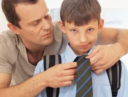 孩子出现严重叛逆期家长如何对待,女孩高中叛逆期家长怎样应对